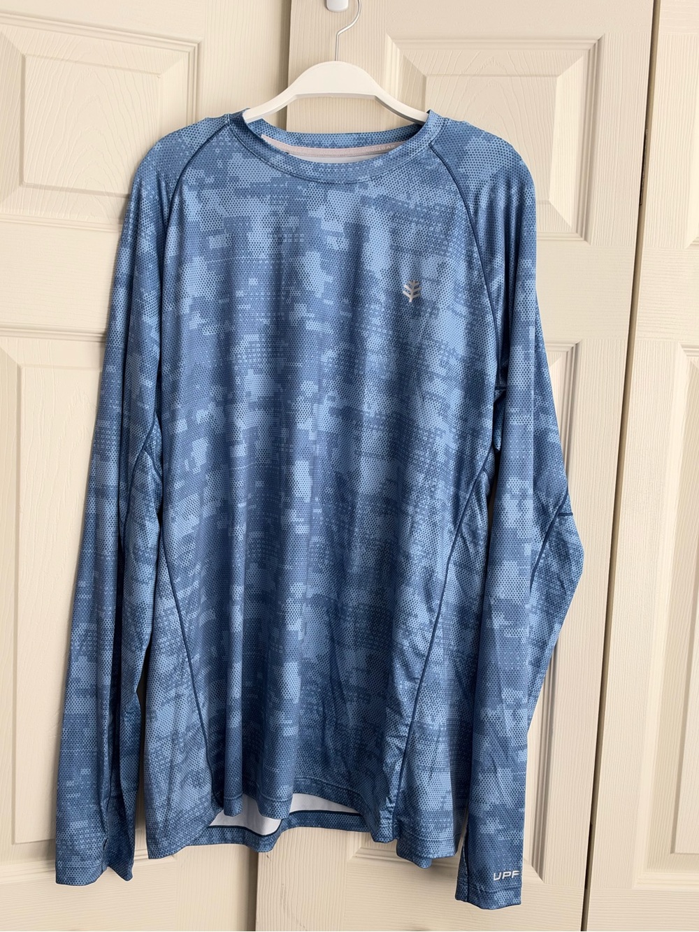 Coolibar Men's Long-Sleeve Performance Shirt - Light Blue Camouflage.  #0431-A